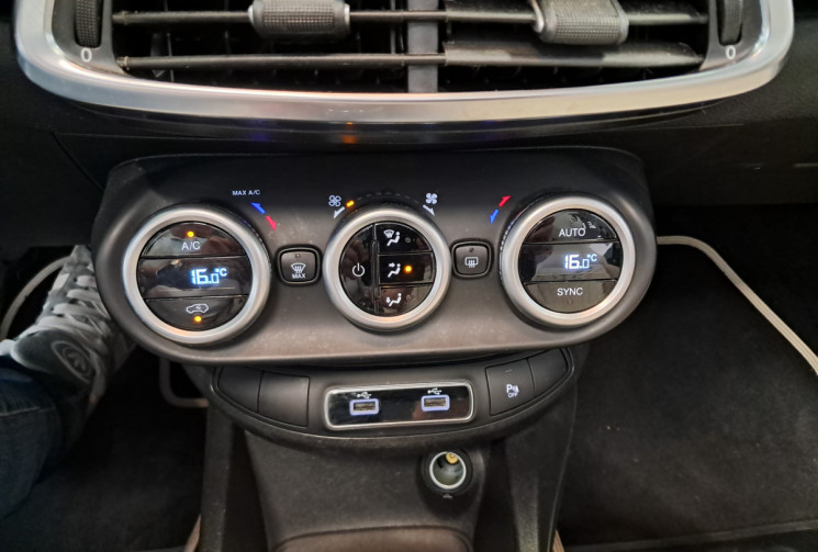 FIAT 500X 1.0 T3 120 Yacht Club Capri Dolcevita - toit ouvrant souple - suivi entretien -