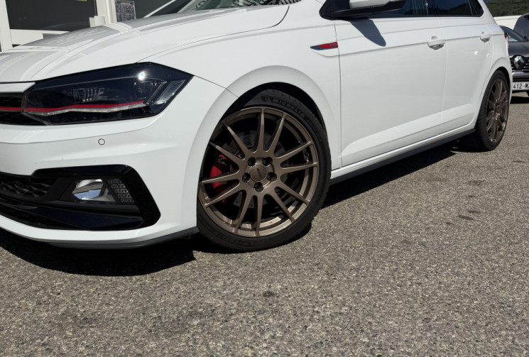 Volkswagen Polo 2.0 TSI 200 SS DSG6 GTI - CarPlay - Sièges chauffants