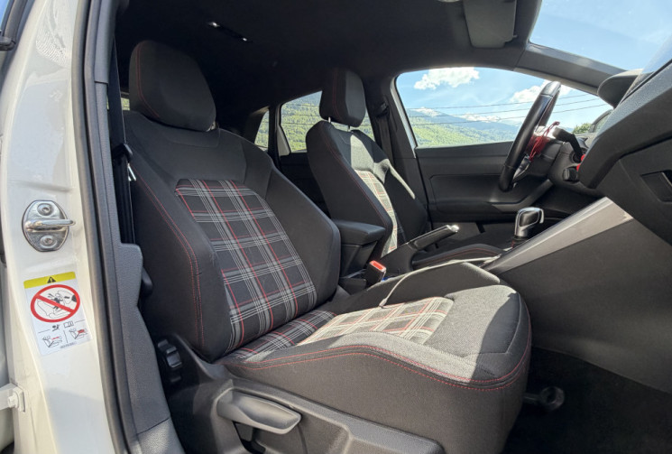 Volkswagen Polo 2.0 TSI 200 SS DSG6 GTI - CarPlay - Sièges chauffants