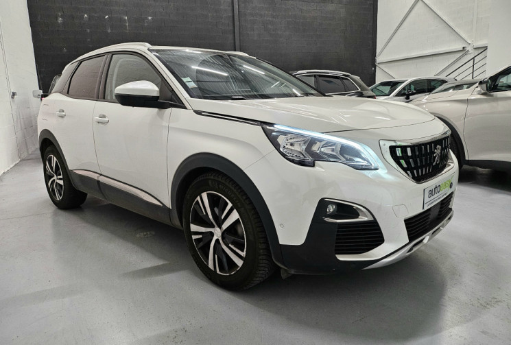 Peugeot 3008 1.6 THP  EAT6 S&S 165 cv allure / Focal / toit pano