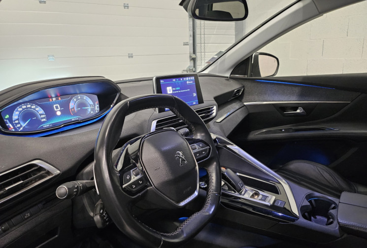 Peugeot 3008 1.6 THP  EAT6 S&S 165 cv allure / Focal / toit pano