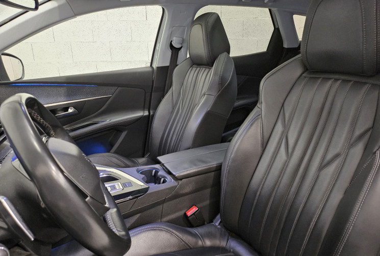 Peugeot 3008 1.6 THP  EAT6 S&S 165 cv allure / Focal / toit pano