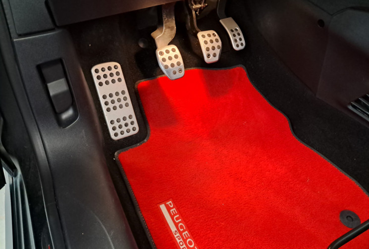 Peugeot 208 1.6 THP GTi BPS - ETAT COLLECTION - SUIVI ENTRETIEN PEUGEOT -