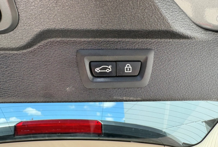 BMW X5 xDrive30d 258 ch Lounge Plus A - 5P