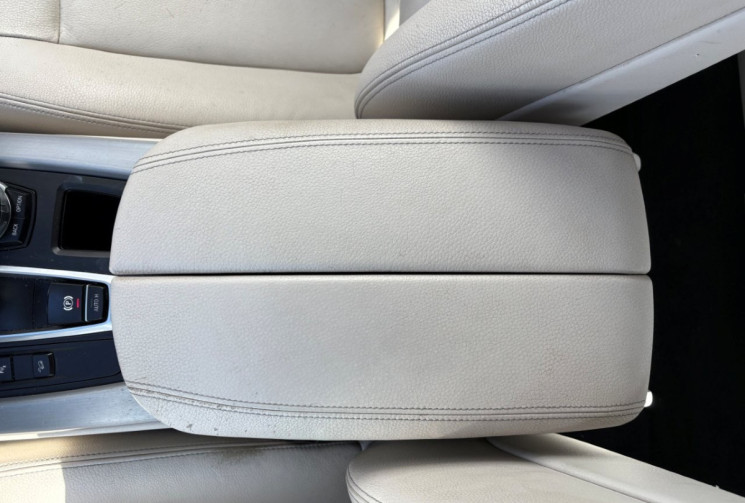 BMW X5 xDrive30d 258 ch Lounge Plus A - 5P