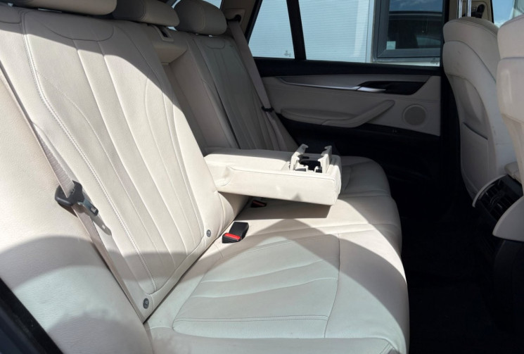 BMW X5 xDrive30d 258 ch Lounge Plus A - 5P