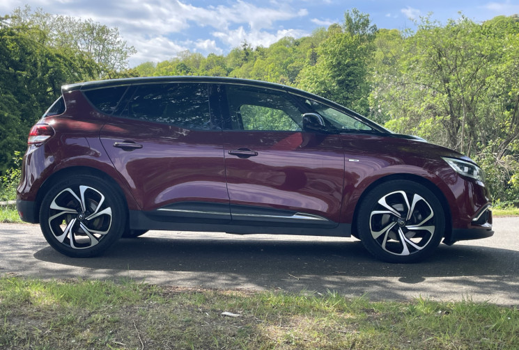 Renault Scénic  1.3 TCE INTENS 140 / BVA / TOIT PANORAMIQUE / ENTRETIEN RENAULT