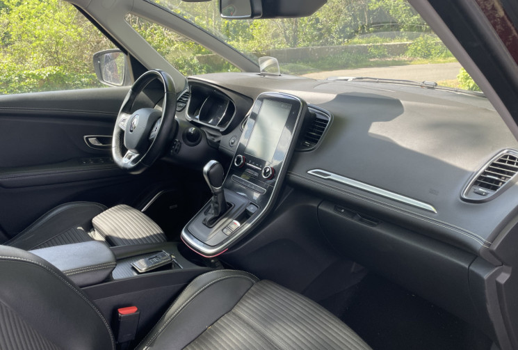 Renault Scénic  1.3 TCE INTENS 140 / BVA / TOIT PANORAMIQUE / ENTRETIEN RENAULT