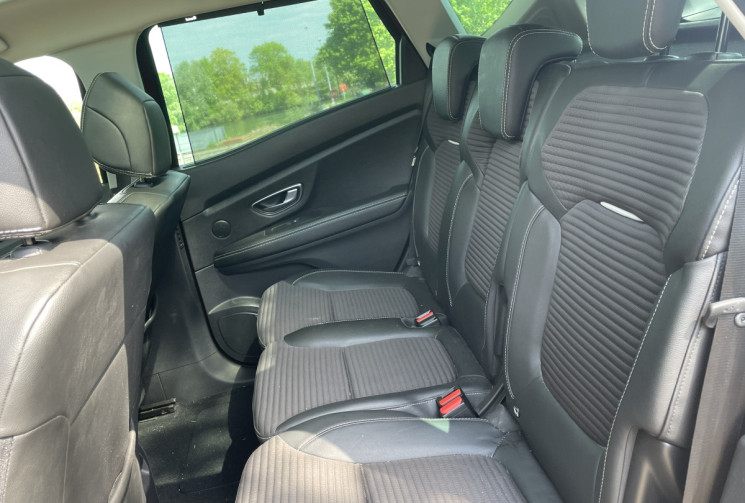 Renault Scénic  1.3 TCE INTENS 140 / BVA / TOIT PANORAMIQUE / ENTRETIEN RENAULT