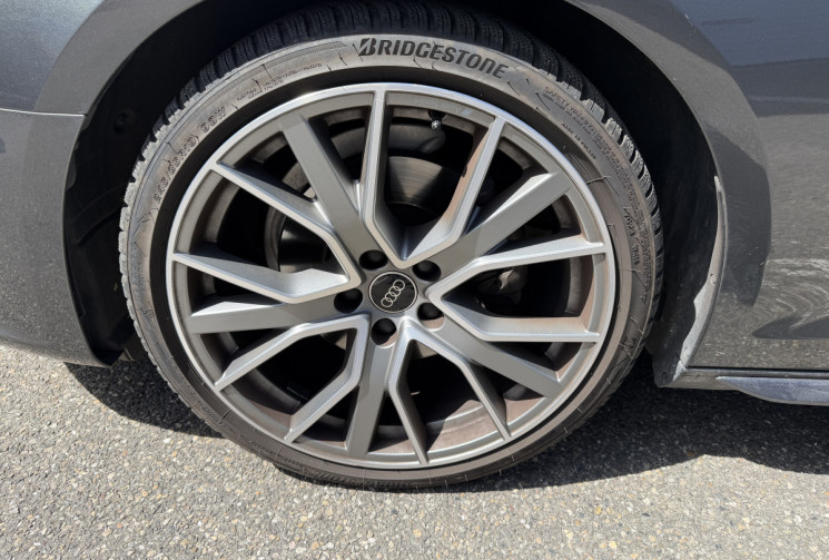 Audi A4 Avant 35 TFSI 150 ch S line S tronic 7 / Historique Audi / B&O / Sièges élec massants