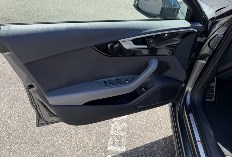 Audi A4 Avant 35 TFSI 150 ch S line S tronic 7 / Historique Audi / B&O / Sièges élec massants