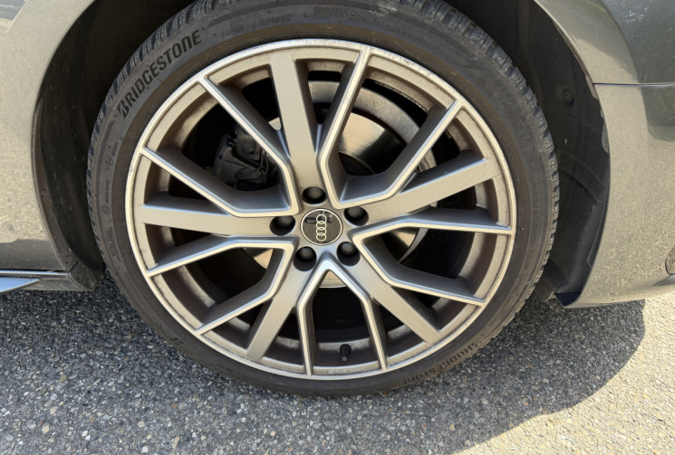 Audi A4 Avant 35 TFSI 150 ch S line S tronic 7 / Historique Audi / B&O / Sièges élec massants