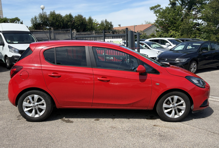 Opel Corsa E / 1.4 / 90 CH /  COSMO 