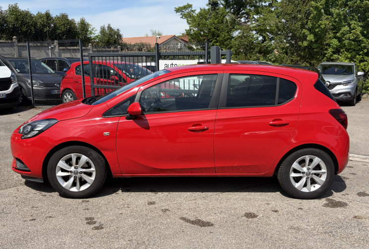 Opel Corsa E / 1.4 / 90 CH /  COSMO 