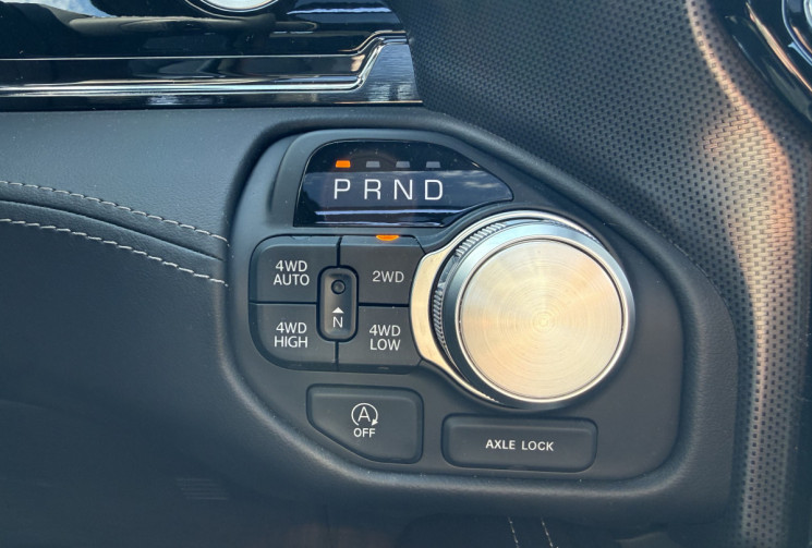 Dodge RAM 1500 CREW LIMITED NIGHT EDITION RAMBOX HAYON MULTI ***PLUSIEURS VERSIONS DISPONIBLES***