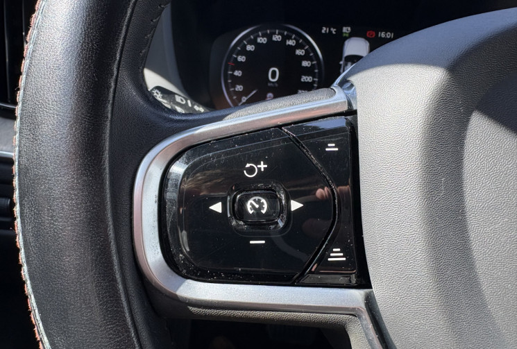 Volvo XC60 D4 2.0 TDi FWD Geartronic8 190 cv INSCRIPTION