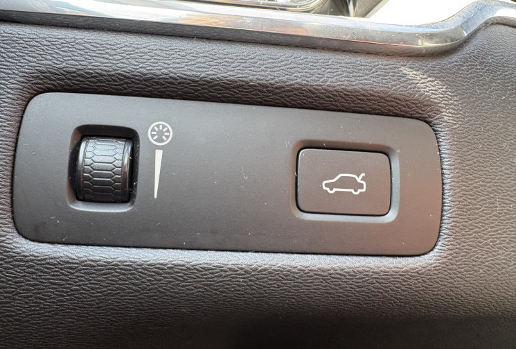 Volvo XC60 D4 2.0 TDi FWD Geartronic8 190 cv INSCRIPTION