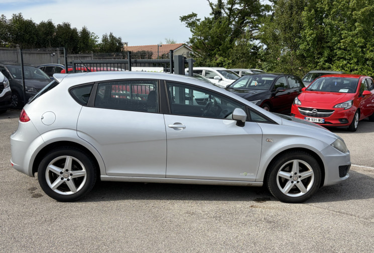 SEAT Leon 1.6 TDI / 105 CH /REFERENCE / DISTRIB OK 