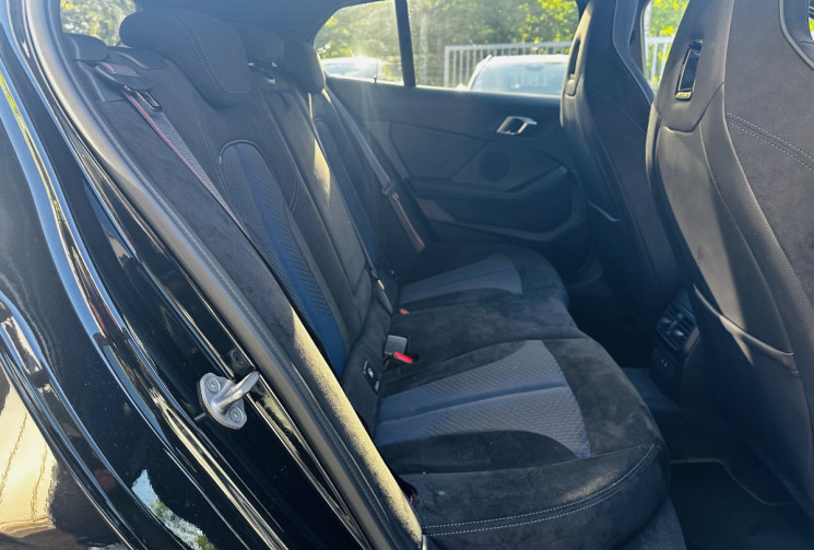 BMW Série 1 118d 150ch M Sport Toit ouvrant / Intérieur alcantara / Jantes 19 pouces