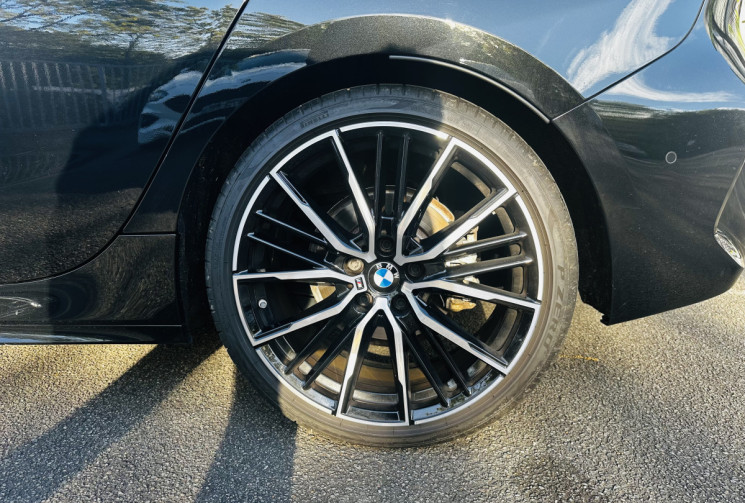 BMW Série 1 118d 150ch M Sport Toit ouvrant / Intérieur alcantara / Jantes 19 pouces