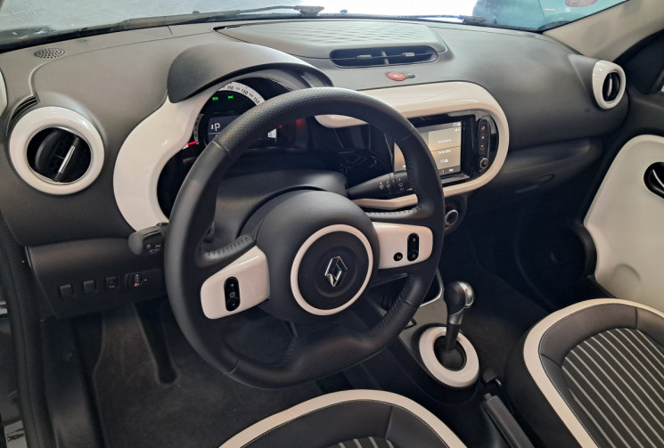 Renault Twingo  III 0.9 TCe 95 INTENS  EDC6 - CARPLAY - SUIVI RENAULT - 
