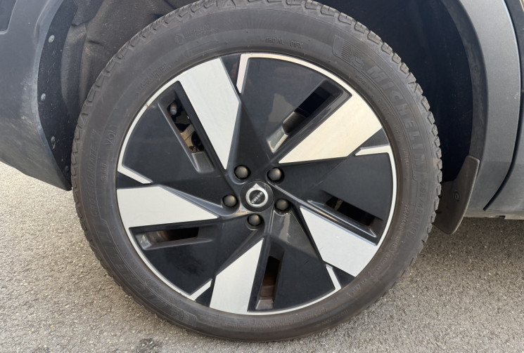 Volvo XC40 C40 RECHARGE 238 69 KWH 1EDT START