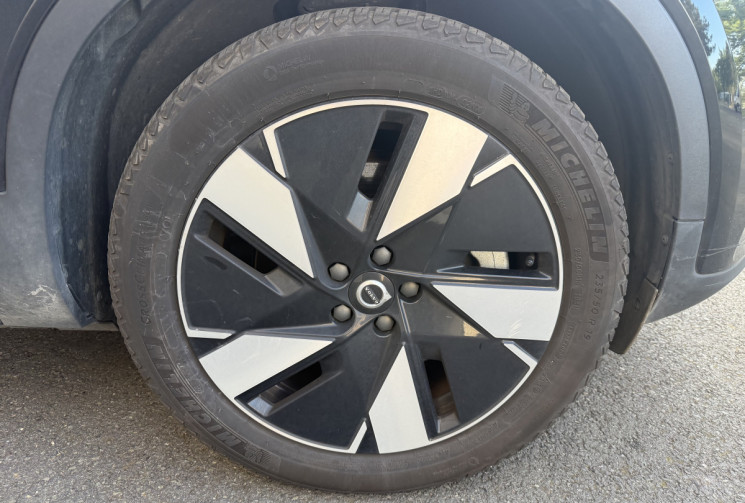 Volvo XC40 C40 RECHARGE 238 69 KWH 1EDT START