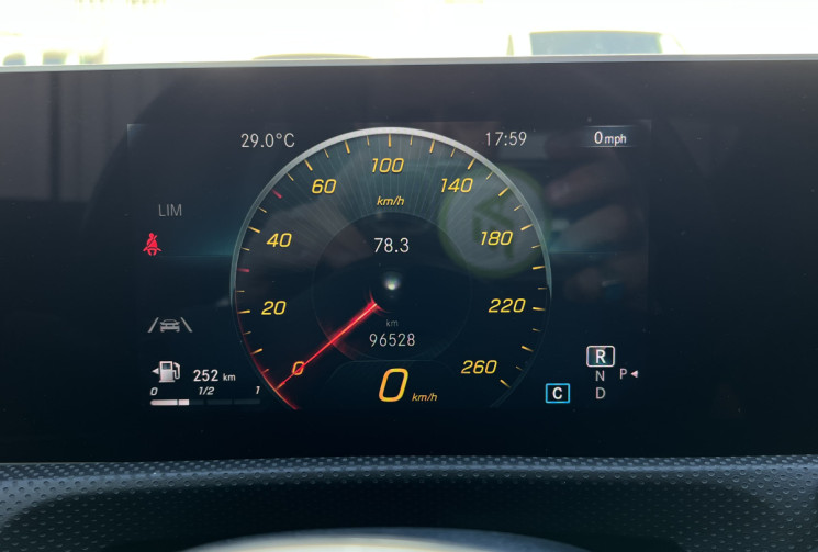 Mercedes CLA 180d Coupé 116cv 7G-DCT * Origine France * Carplay * Caméra * MBUX * Excellent Etat