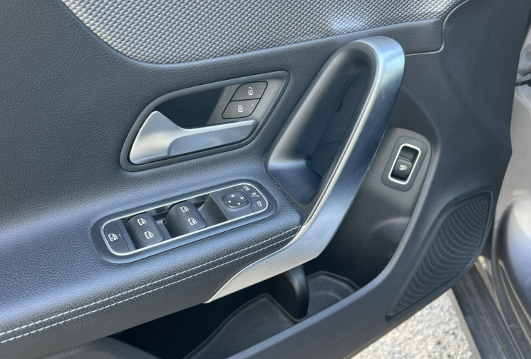 Mercedes CLA 180d Coupé 116cv 7G-DCT * Origine France * Carplay * Caméra * MBUX * Excellent Etat