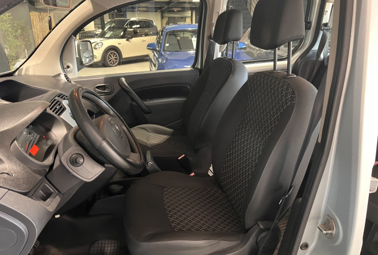 Renault Kangoo 1.5 DCI 90 CH BVM5 AUTHENTIQUE / 5 PLACES