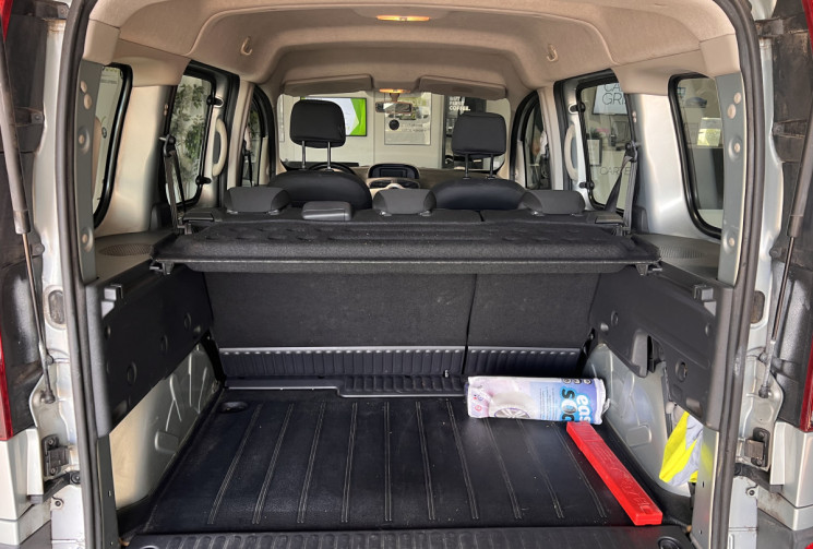 Renault Kangoo 1.5 DCI 90 CH BVM5 AUTHENTIQUE / 5 PLACES