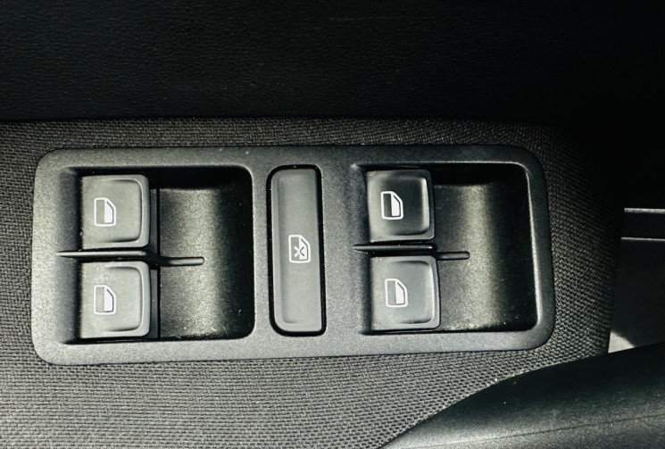 Volkswagen Polo 1.0 75ch Trendline 1ère main Régulateur / Climatisation