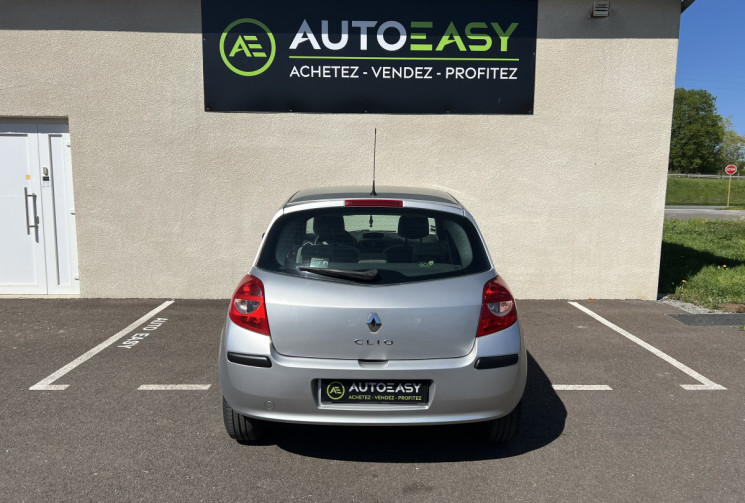 Renault Clio III 5 Portes 1.5 dCi 86 cv