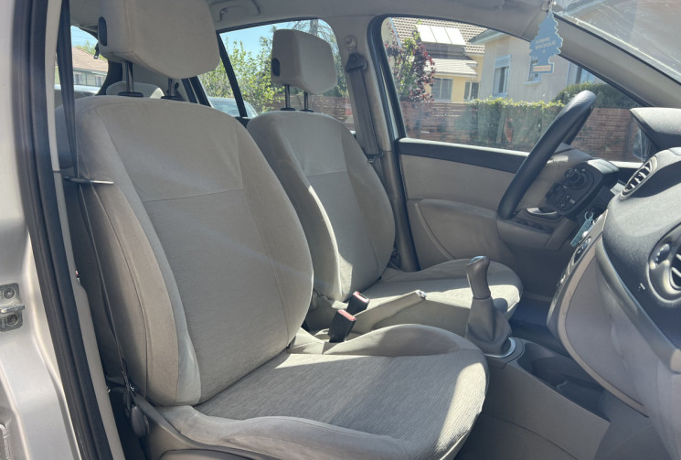 Renault Clio III 5 Portes 1.5 dCi 86 cv