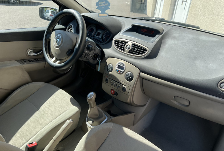Renault Clio III 5 Portes 1.5 dCi 86 cv