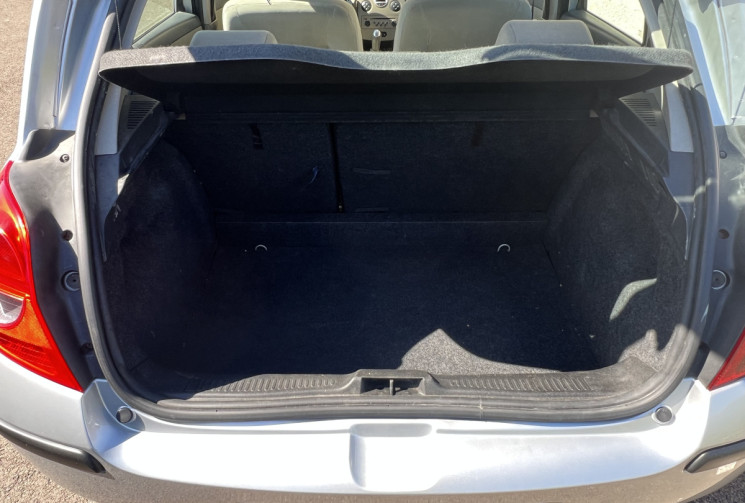 Renault Clio III 5 Portes 1.5 dCi 86 cv