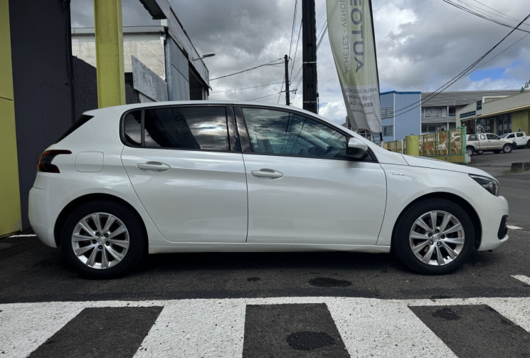 Peugeot 308 II (T9) Phase II 1.5 BlueHDi 16V EAT8 S&S 130 cv // Boîte automatique // 