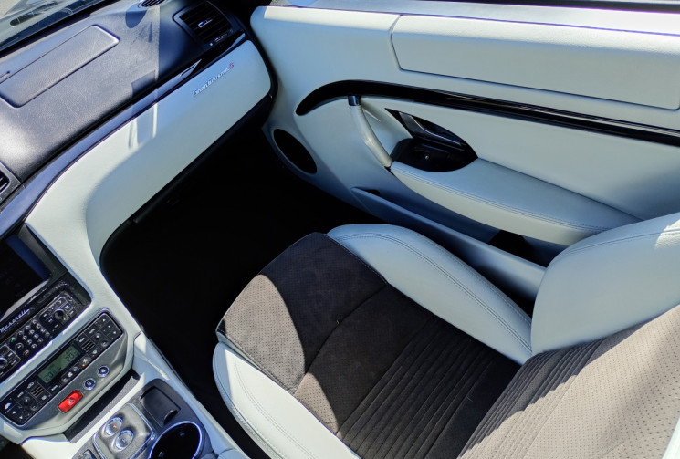 Maserati GranTurismo S 4.7 V8 BVA F1 440ch