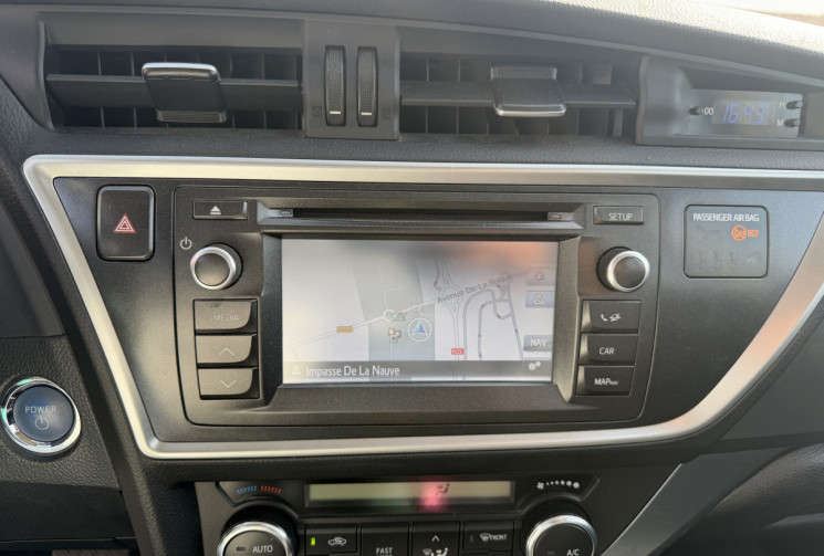 Toyota AURIS 1.8 HYBRID 136H CONNECT