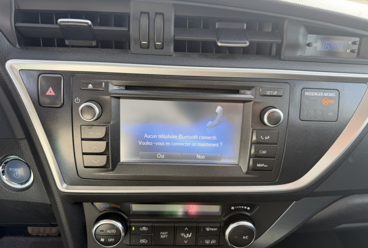 Toyota AURIS 1.8 HYBRID 136H CONNECT