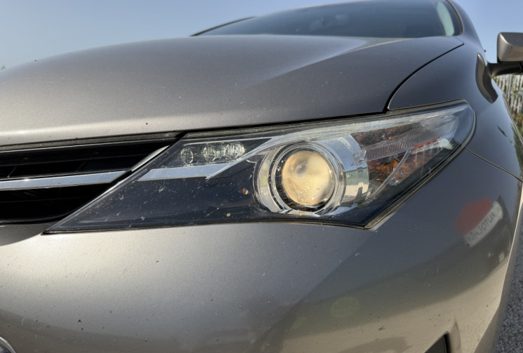 Toyota AURIS 1.8 HYBRID 136H CONNECT