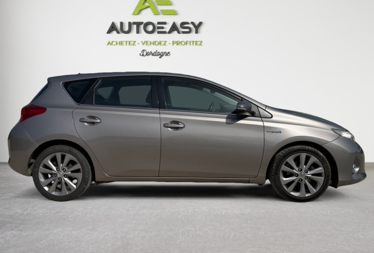 Toyota AURIS 1.8 HYBRID 136H CONNECT / SUIVI TOYOTA