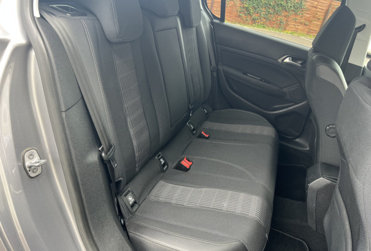 Peugeot 308 II (T9) Phase II 1.2 THP Puretech EAT6 130 cv Boîte auto ALLURE