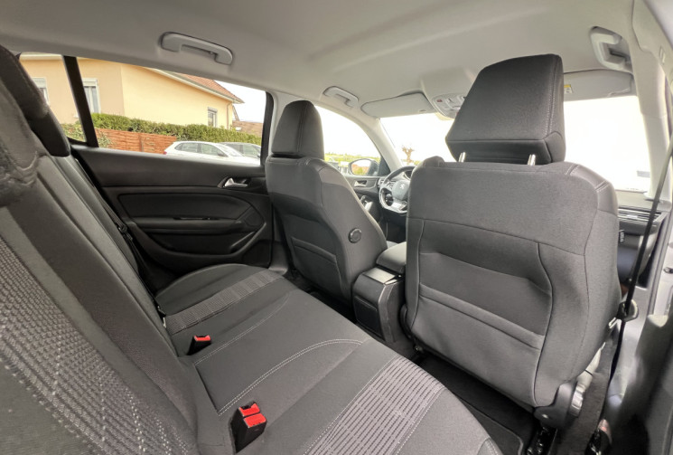 Peugeot 308 II (T9) Phase II 1.2 THP Puretech EAT6 130 cv Boîte auto ALLURE