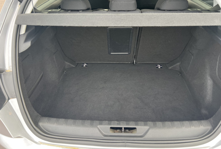 Peugeot 308 II (T9) Phase II 1.2 THP Puretech EAT6 130 cv Boîte auto ALLURE