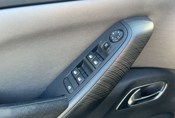 Citroën C4 PICASSO  2.0 BlueHDi 16V FAP EAT6 S&S 150 cv Boîte auto