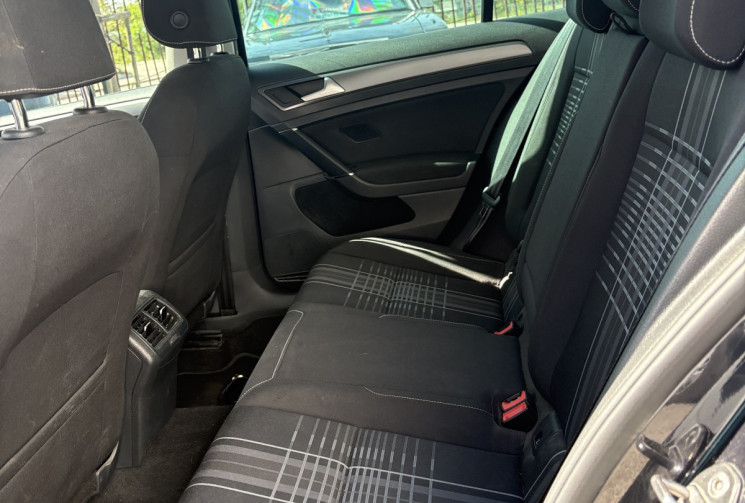 Volkswagen Golf VII 7 Lounge 1.2 TSI / entretenue / distri OK / 4 portes / BM6