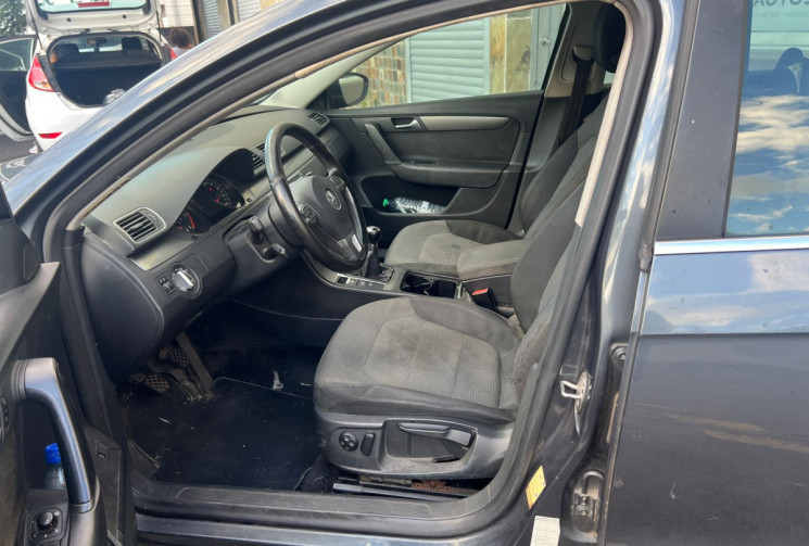 Volkswagen Passat  B7 SW 1.6 TDI 16V Bluemotion 105 cv