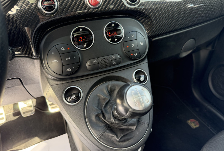 Abarth 500 595 1.4 T-Jet Pista 160ch / CARPLAY / TOIT OUVRANT / PLANCHE CARBONE
