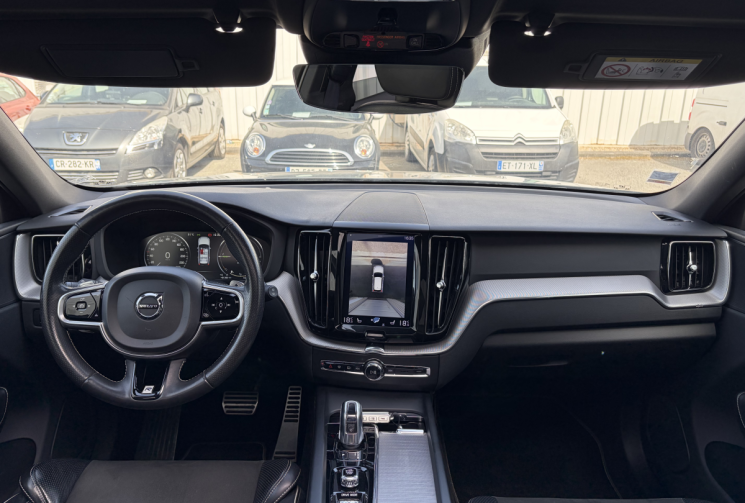 Volvo XC60 2.0L T8 407cH 320 TWIN-ENGINE PHEV HYBRID R-DESIGN AWD GEARTRONIC Toit ouvrant*carplay